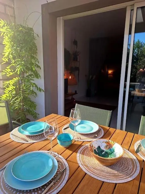 Hébergement de vacances Maison Villa 8Min A Pied Port Et Plages Sanary-sur-Mer France